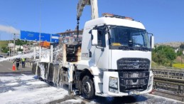 KAHRAMANMARAŞ’TA YOL BAKIM ARACINDA YANGIN