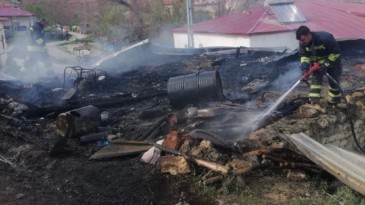 ELBİSTAN’DA KORKUTAN DEPO YANGINI