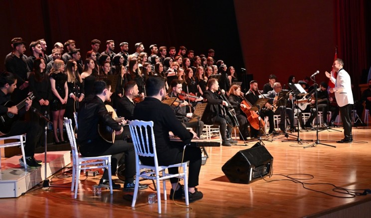 KSÜ’DE TÜRK MÜZİĞİ KONSERİ DÜZENLENDİ