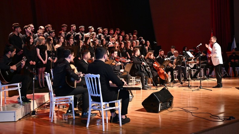 KSÜ’DE TÜRK MÜZİĞİ KONSERİ DÜZENLENDİ
